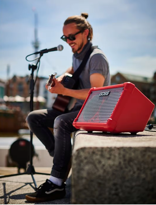 BOSS CUBE STREET II RED Coluna Portátil Stereo MULTI-INSTRUMENTOS