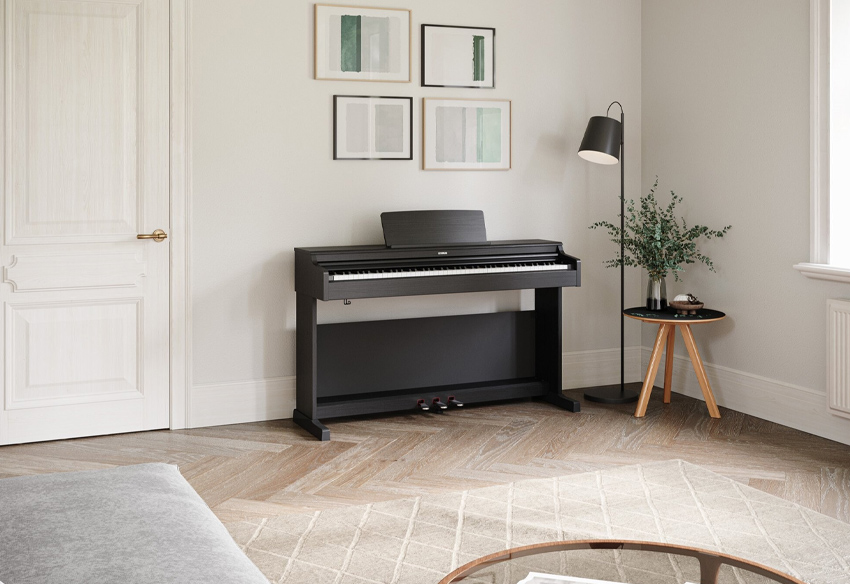 Yamaha YDP-165 B