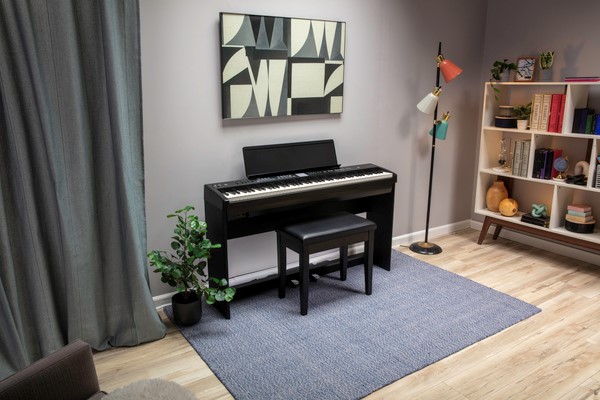 Roland FP-E50 Piano Profissional com Caixa de Ritmos USB Bluetooth ZEN-Core
